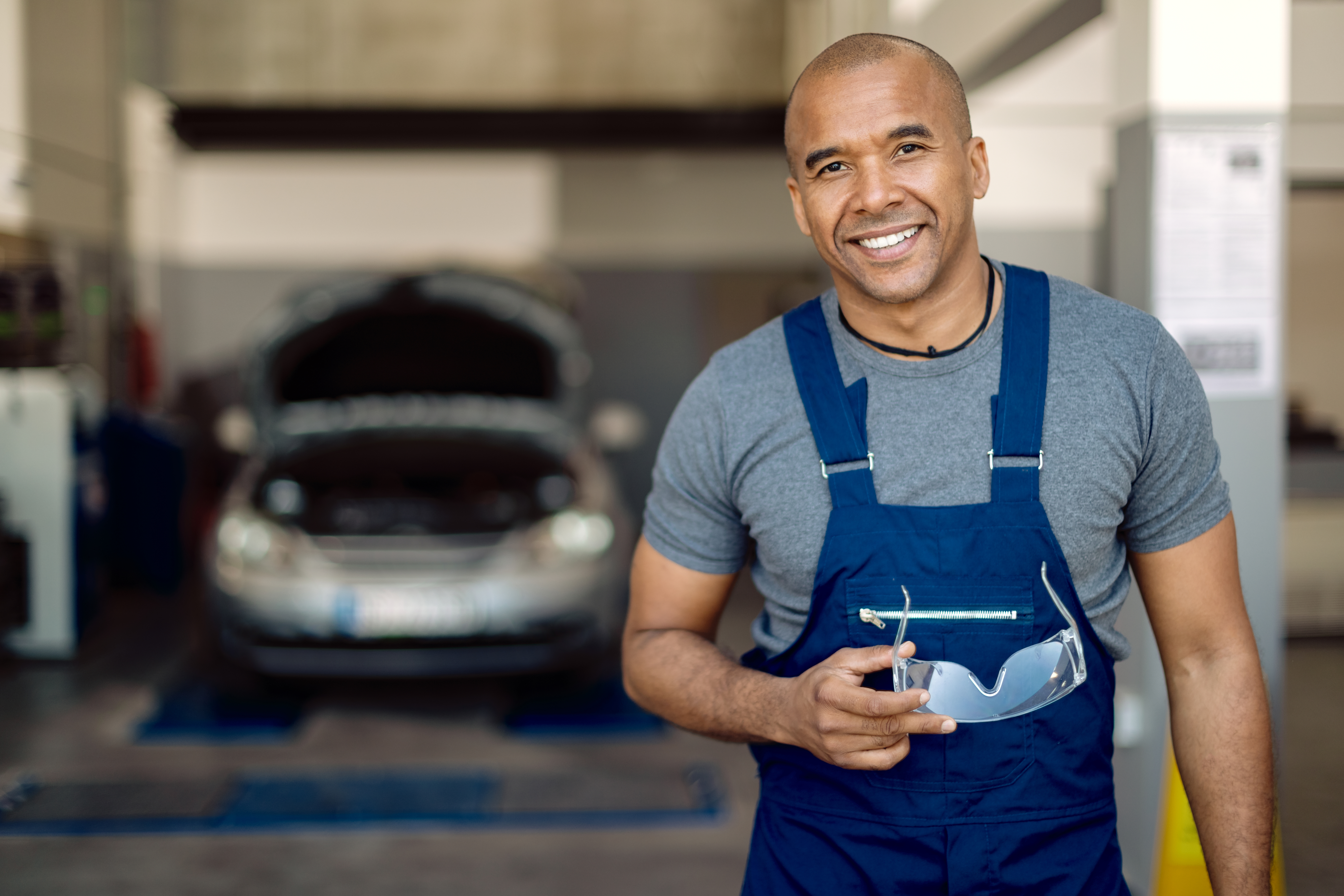 Man working in auto shop 